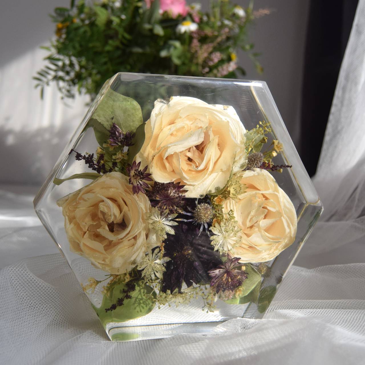 Kytice v pryskyřici - Hexagon střední 20x18