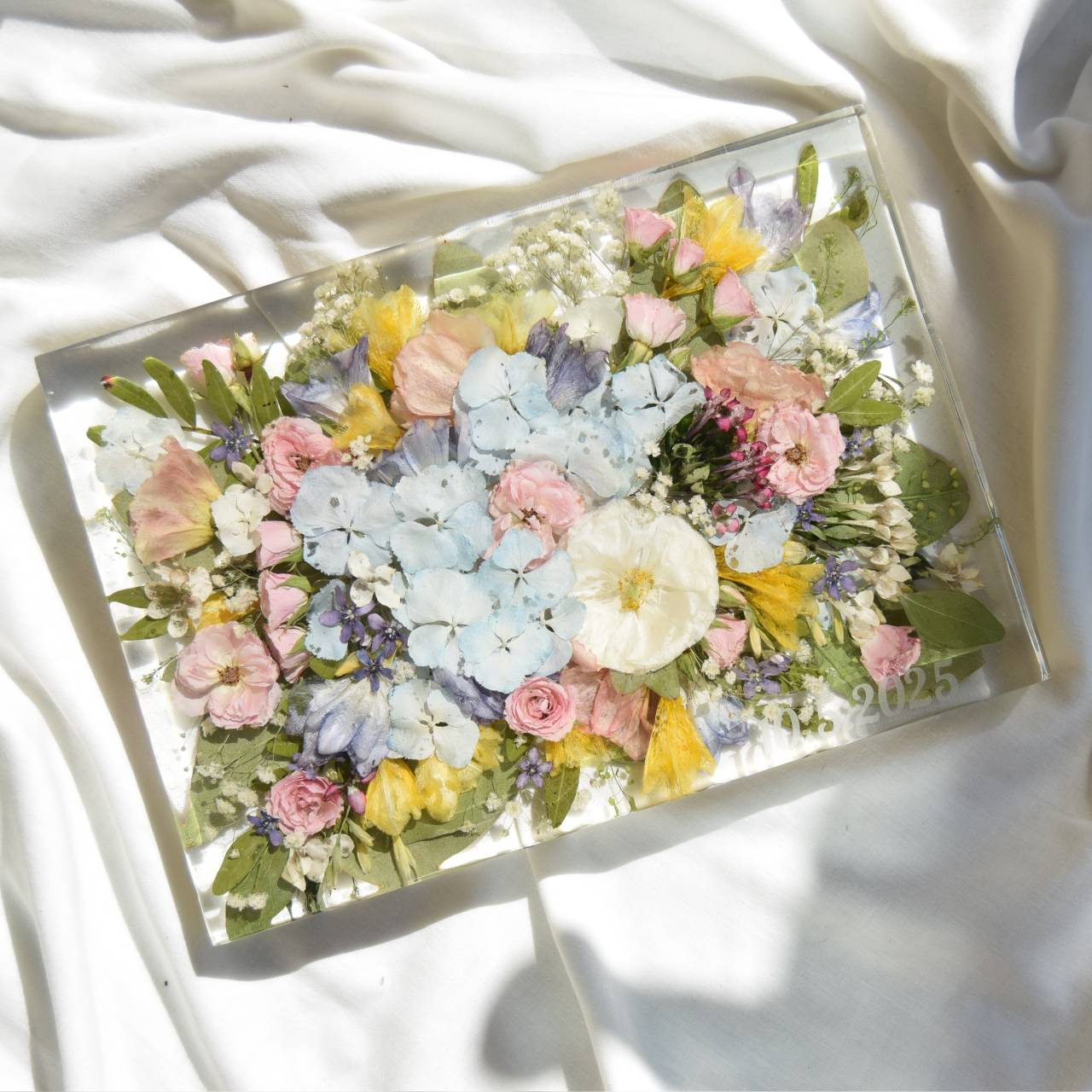 Kytice v pryskyřici - tenký obraz 30x21x2 cm