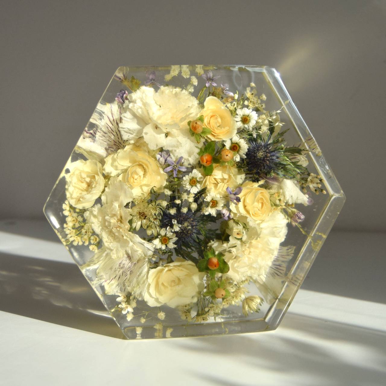 Kytice v pryskyřici - Hexagon střední 20x18