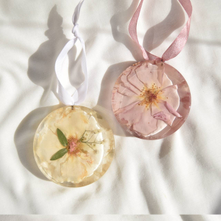 Kytice v pryskyřici - ozdoba